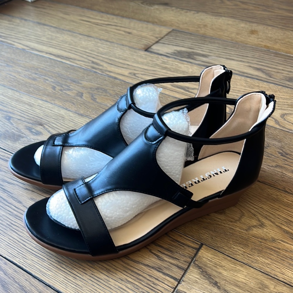 Black Summer Sandals